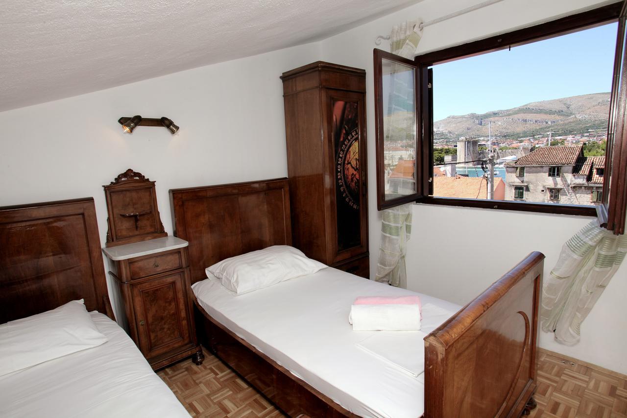 Guesthouse Kate Trogir Exterior foto